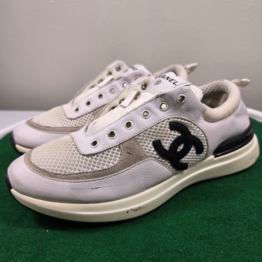 Chanel G37494 Leather Low Top Sneakers Womens Size 39 White Mesh CC Logo